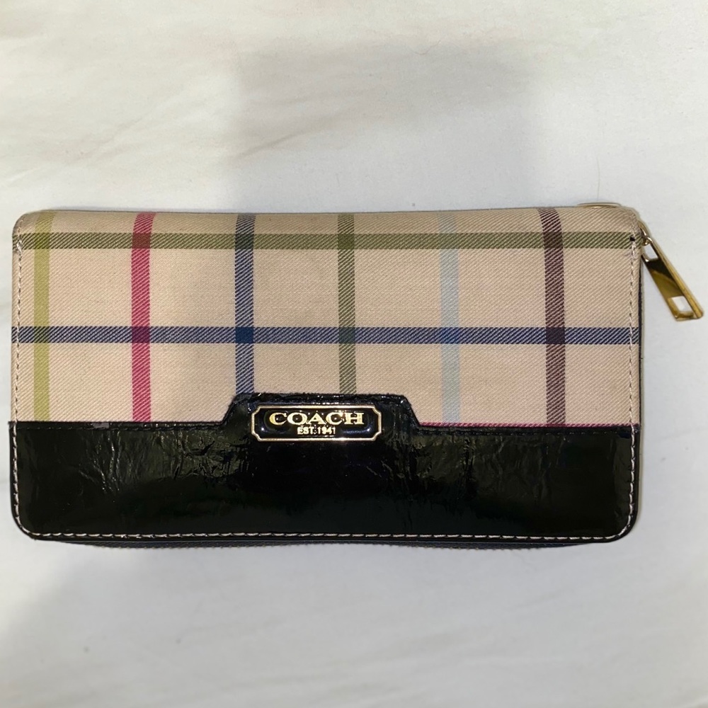 GOOD CONDITION- Plaid & Leather Coach Wallet